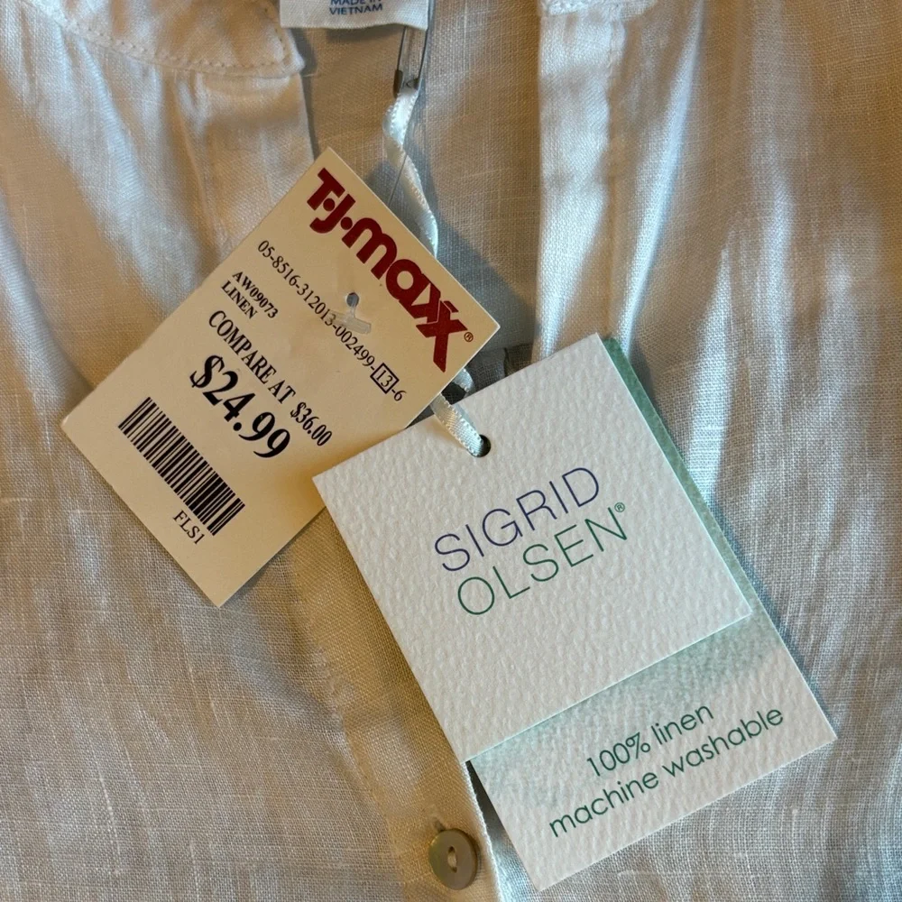 White Button-Up Tunic Top - Picture 9 of 10